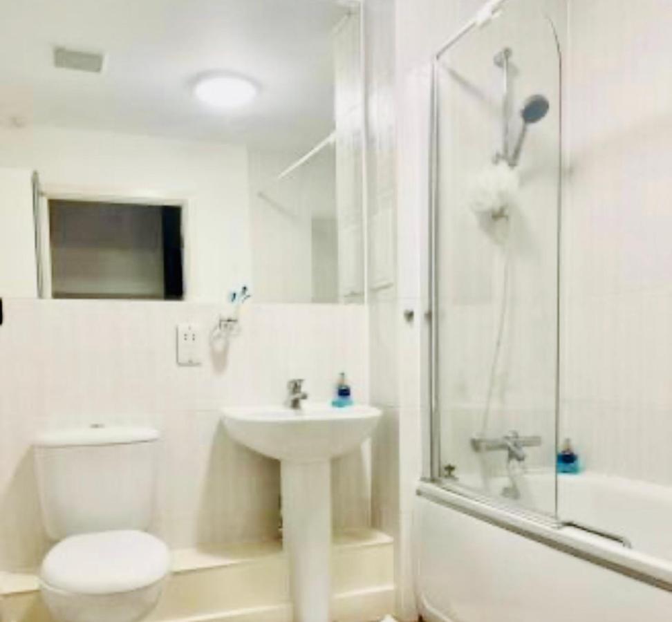 Rooms In City Centre Кардифф Экстерьер фото