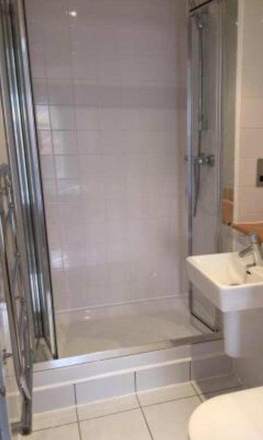 Rooms In City Centre Кардифф Экстерьер фото